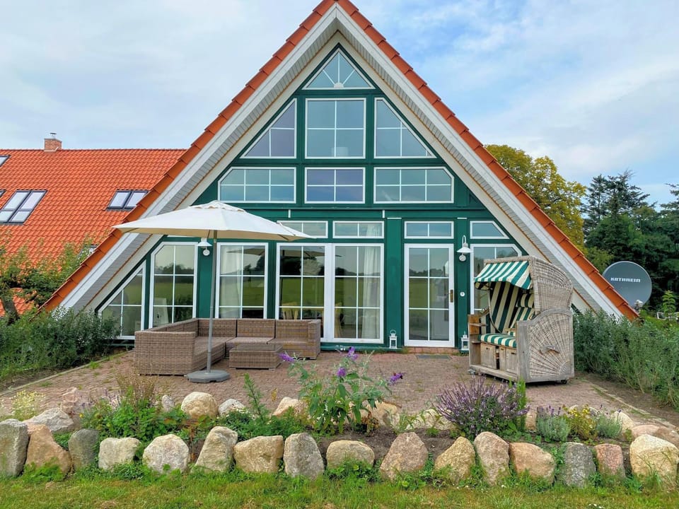 Property building, Garden view