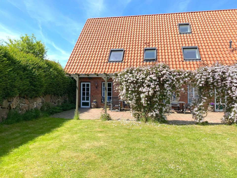 Property building, Garden, Garden view