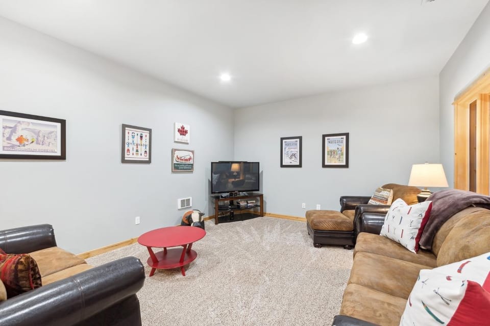 Whispering Pines House in Whitefish