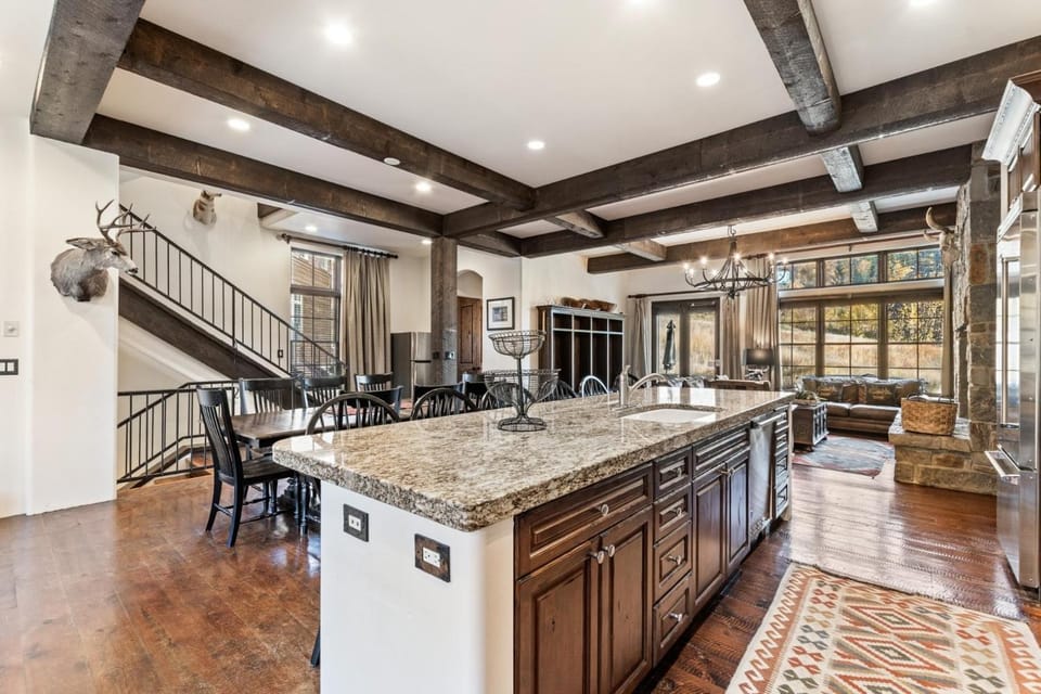 Slopeside 111 House in Whitefish