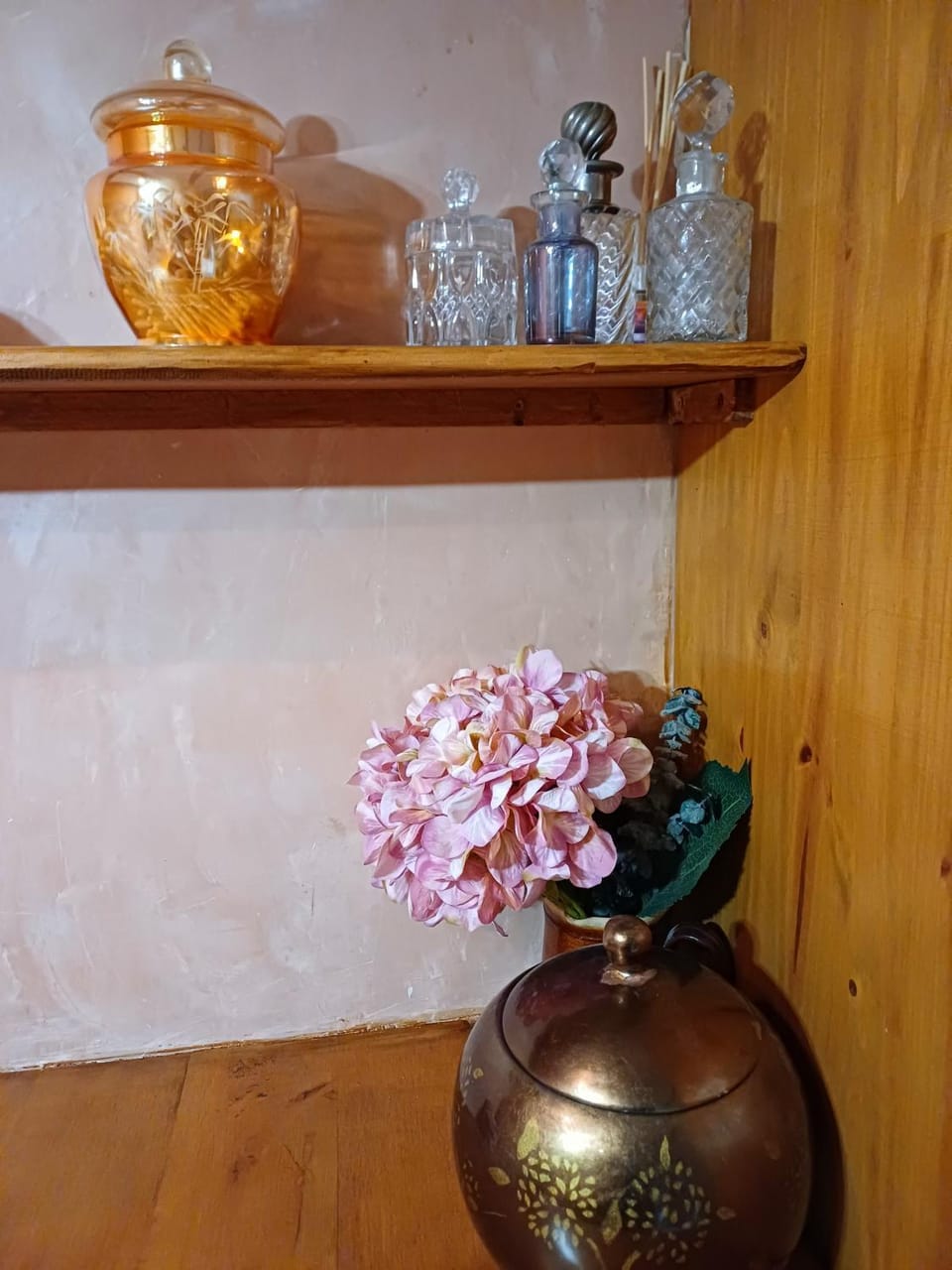 Casaluna, chambre climatisée dans maison de village Vacation rental in Porto-Vecchio