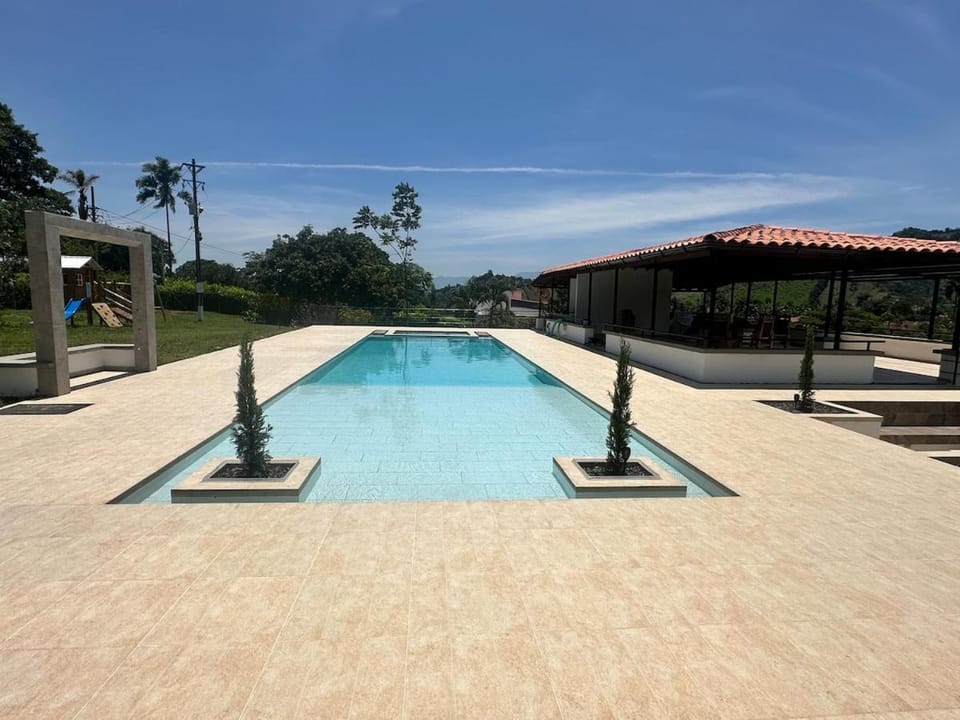 Villa AlCon, 5 bedrooms Villa in Risaralda