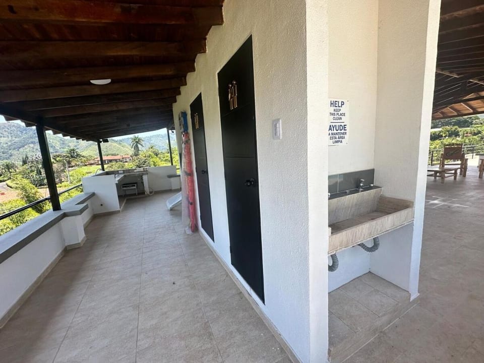 Villa AlCon, 5 bedrooms Villa in Risaralda