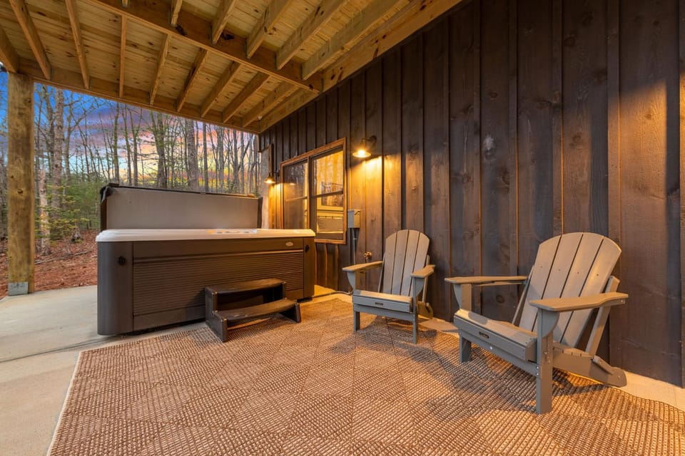 Patio, Hot Tub