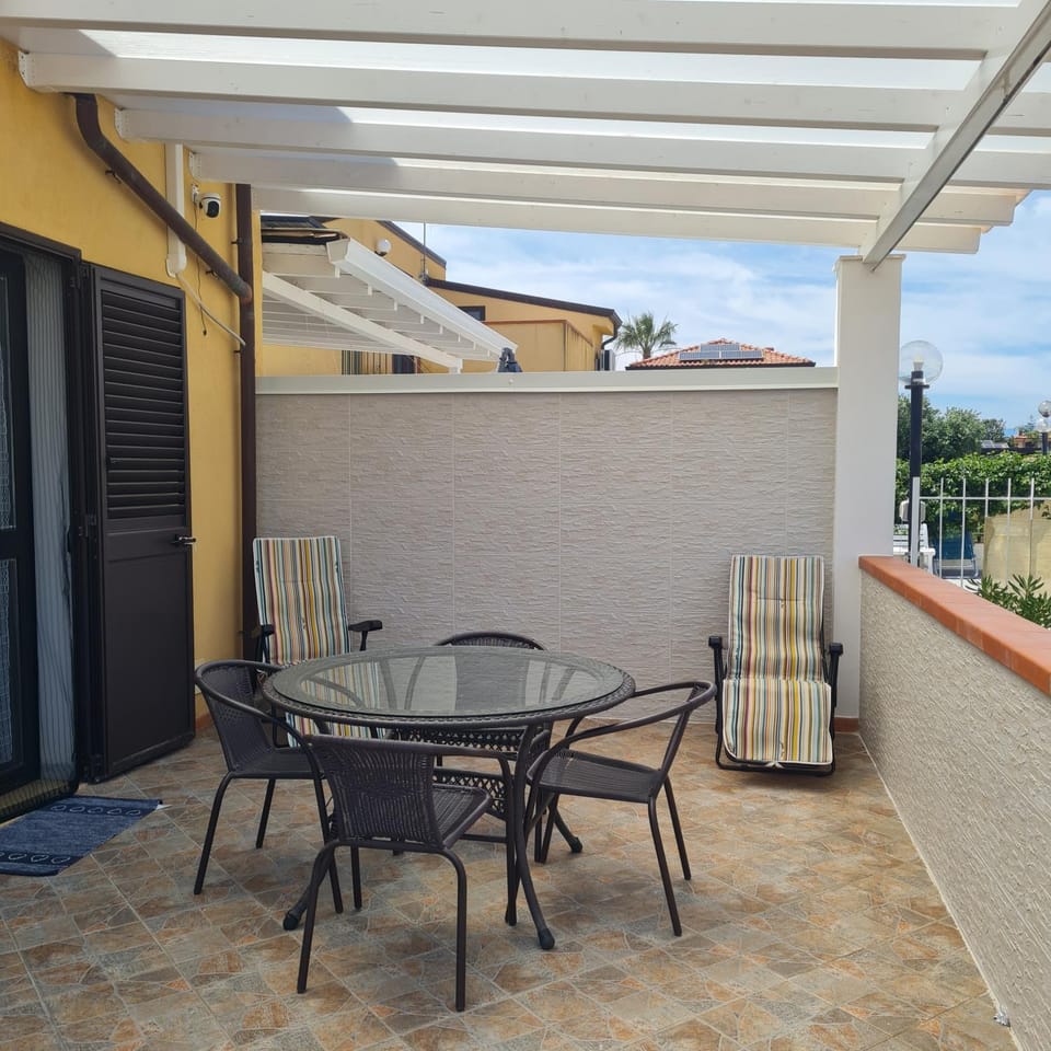 Patio, Balcony/Terrace