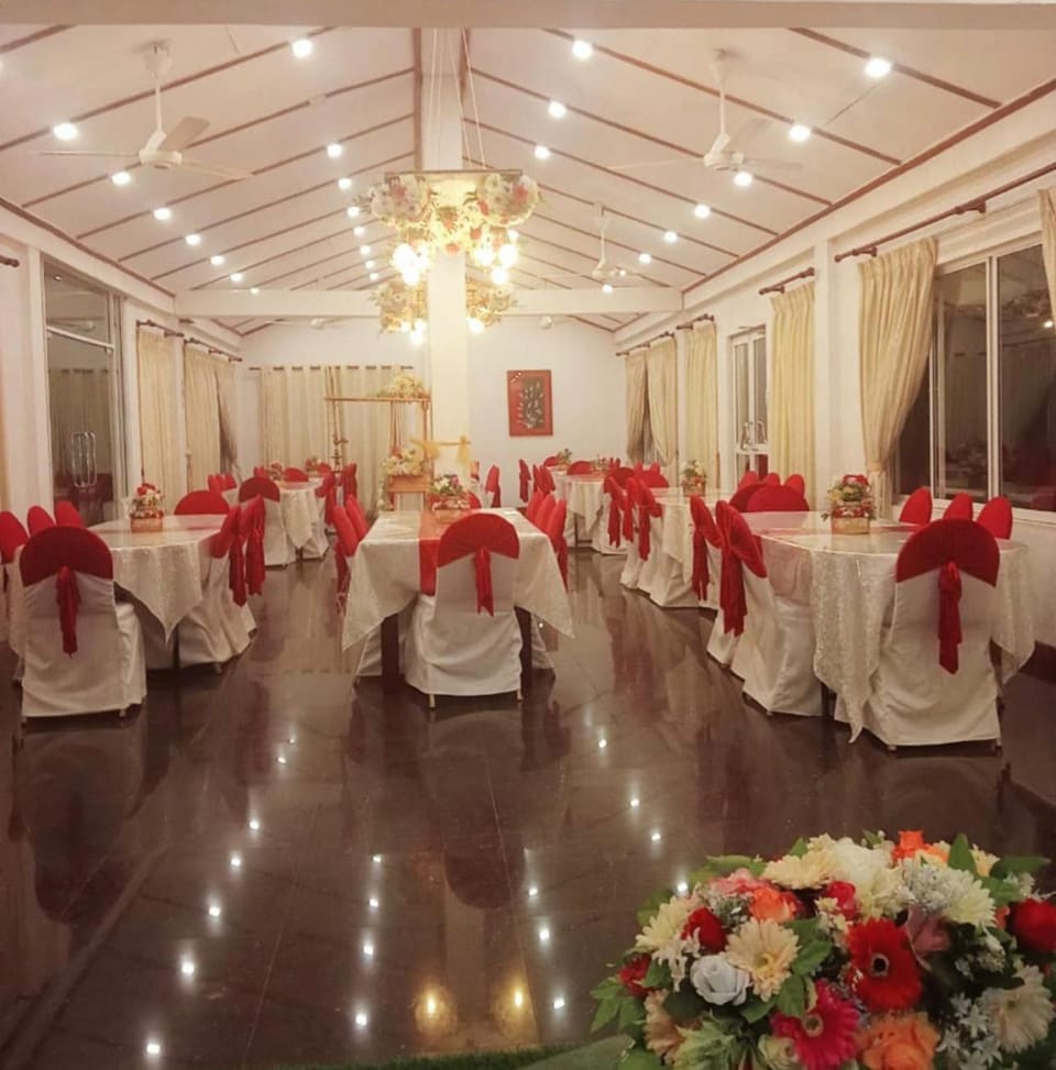 Eeescart Family Resort Bed and Breakfast in Central Province