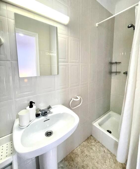 SeaHomes Vacations - HEART OF TOSSA DE MAR Apartment in Tossa de Mar