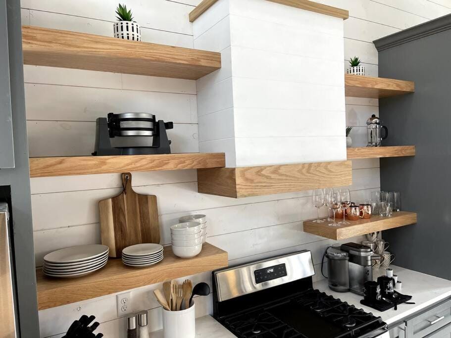 The Brand New - The Luxe Cabin sleeps 12! Cabin in Broken Bow