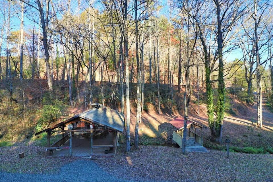 Cute Cabin creek & Firepit #12 Cabin in White County
