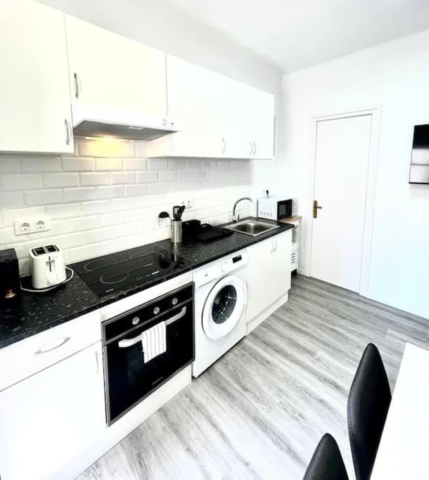 SeaHomes Vacations - CENTRIC APT TOSSA DE MAR Apartment in Tossa de Mar