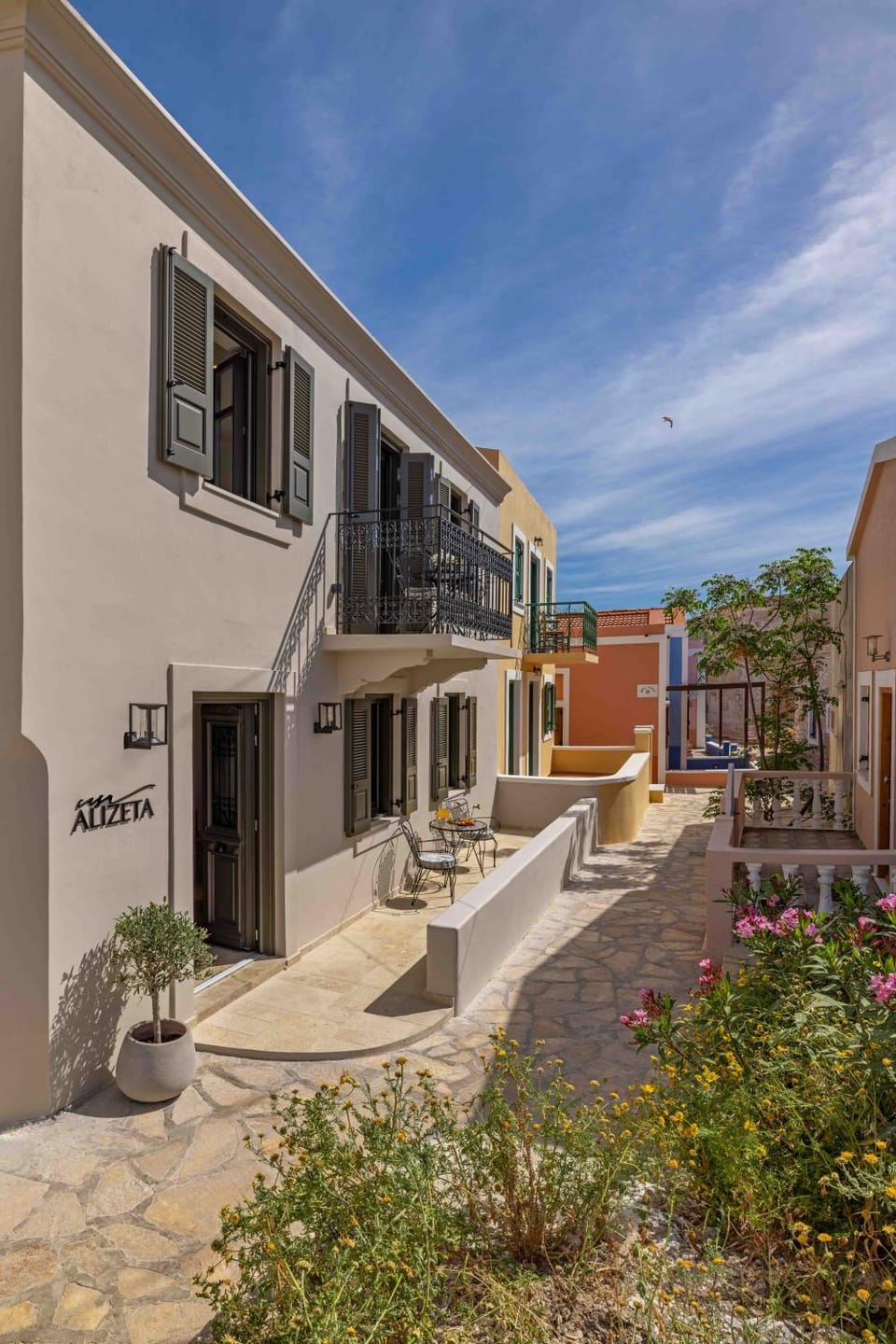 Property building, Day, Neighbourhood, Street view