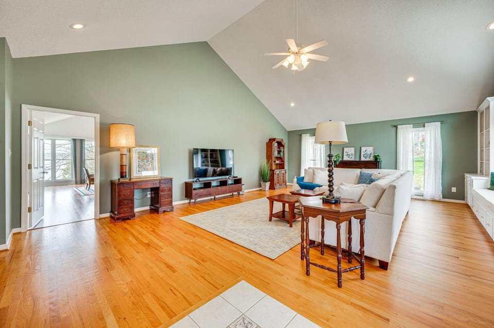Lakefront Troutman House w/ Spectacular Sunsets! House in Lake Norman