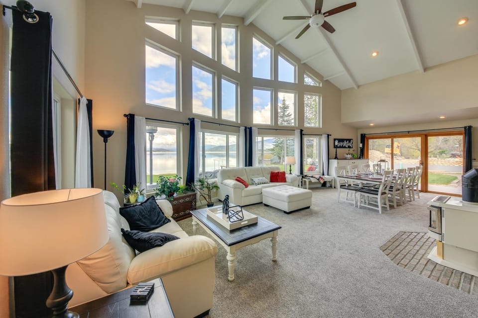 Beachfront Sagle Retreat with Boat Dock and Lift House in Sagle