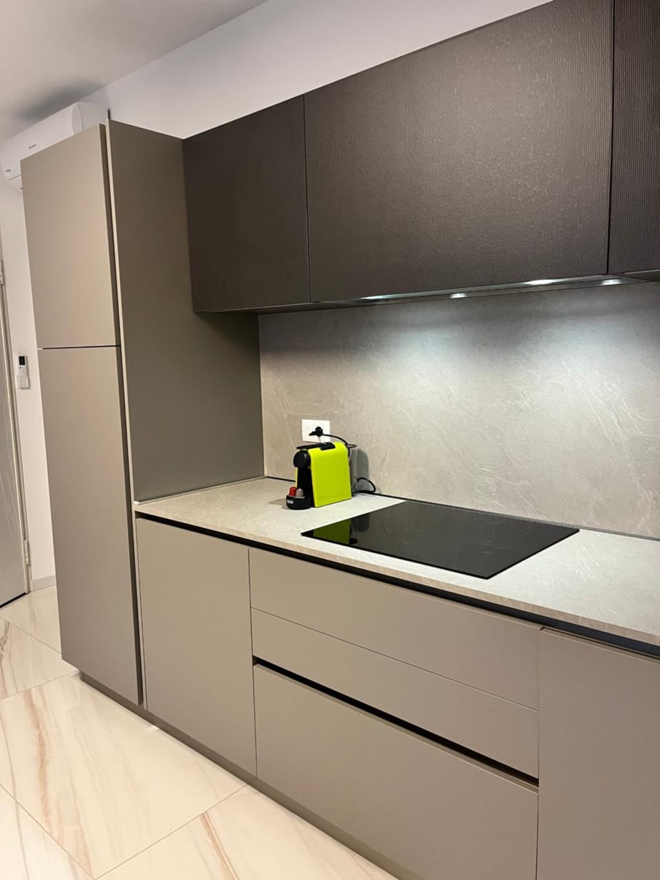 Coffee/tea facilities, Kitchen or kitchenette