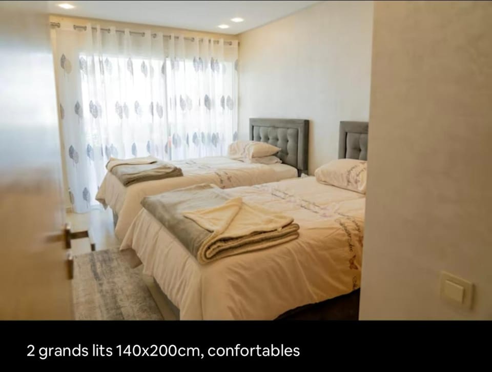 APPARTEMENT 5 étoiles VUE SUR MER Apartment in Tangier