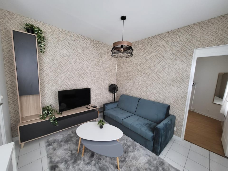 Appartement T2 spacieux de 30m2, idéal proche Paris Apartment in Issy-les-Moulineaux