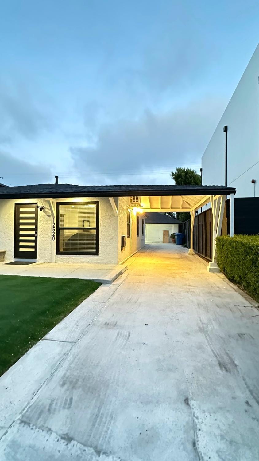 Property building, Garden