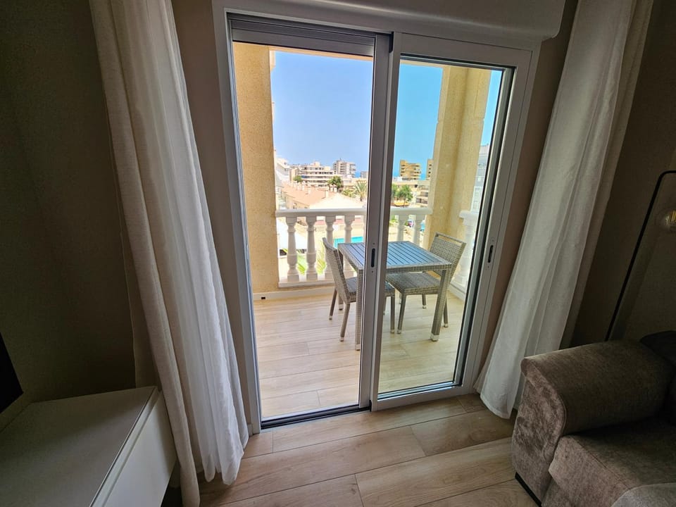 View (from property/room), Balcony/Terrace