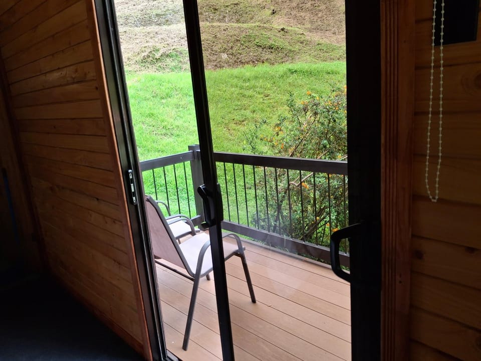 Cabaña Tangara Nature lodge in Cartago Province, Costa Rica