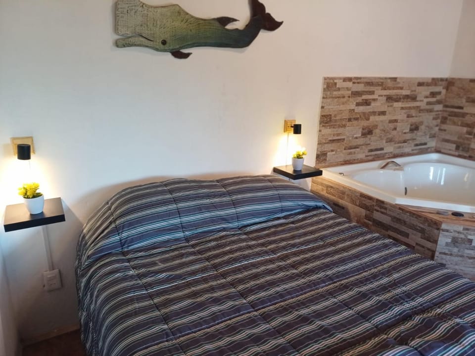 LOBOS DEL BOSQUE CON JACUZZi House in Rocha Department, Uruguay