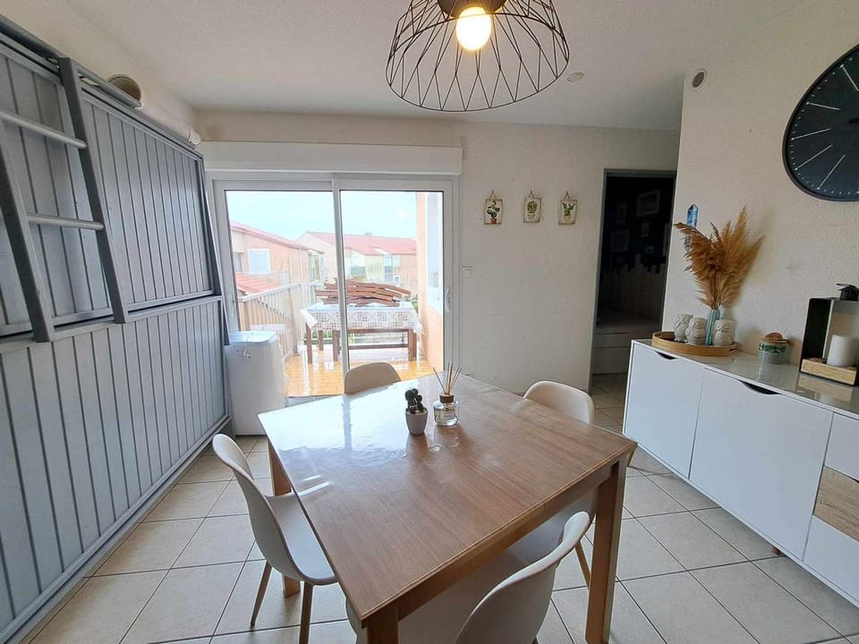 Appartement avec terrasse, clim portative et accès direct plage - FR-1-326-822 Apartment in Marseillan