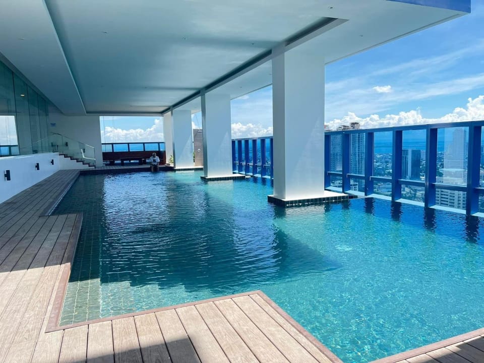 Elegance at 38th Park Avenue Apartment hotel in Lapu-Lapu City