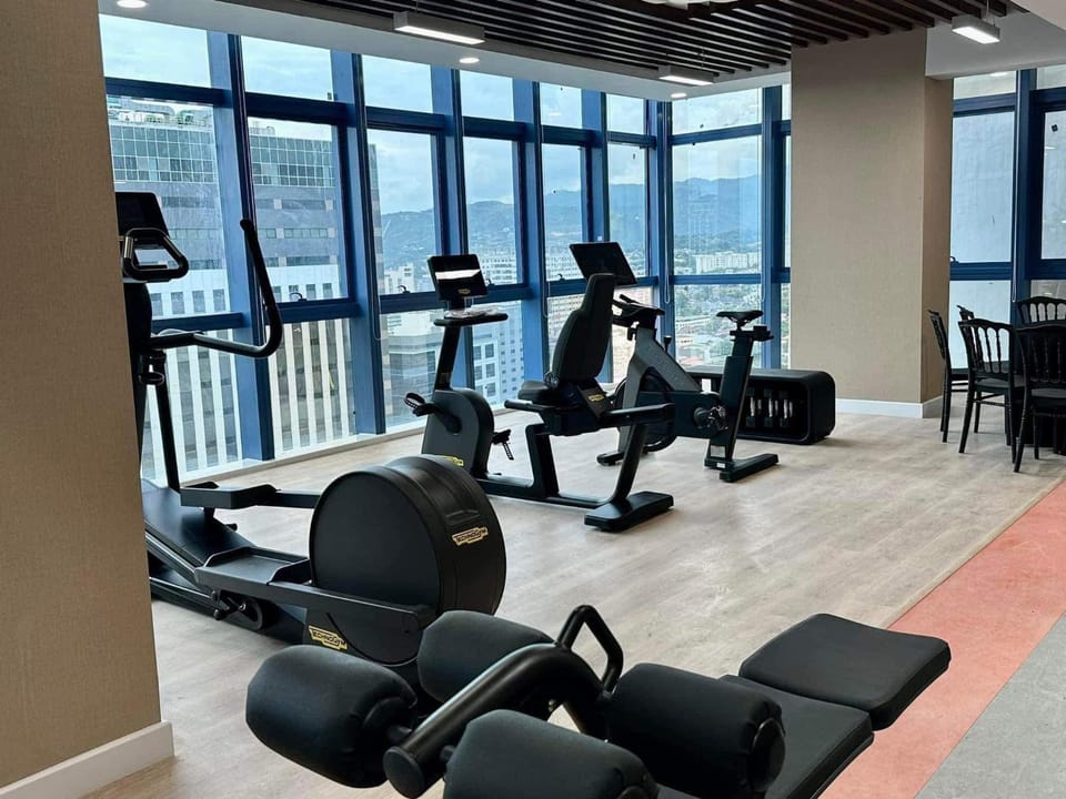 Elegance at 38th Park Avenue Apartment hotel in Lapu-Lapu City