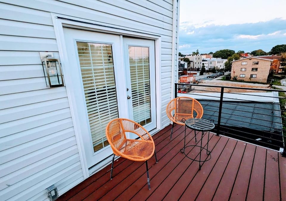 Luxurious 3 Bedroom Apt with a beautiful balcony Apartment in District of Columbia