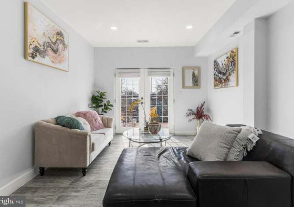 Luxurious 3 Bedroom Apt with a beautiful balcony Apartment in District of Columbia