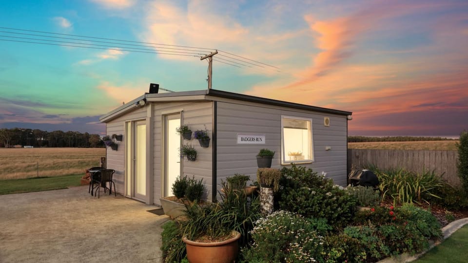 Badger's View Farmstay Cottage Farm Stay in Sheffield