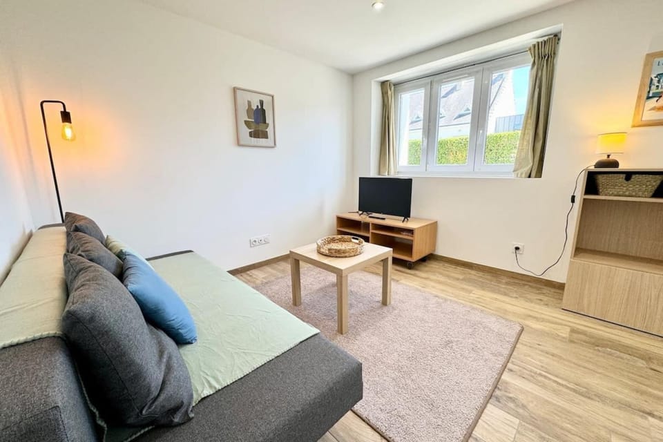 Joli appartement neuf Jardin 500 m des plages Apartment in Brittany