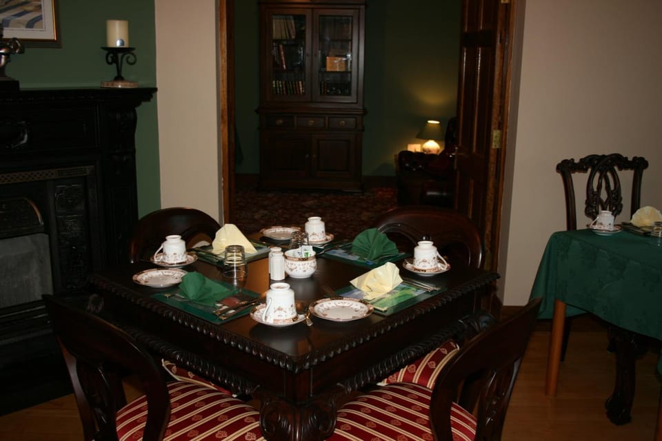 Coffee/tea facilities, Dining area