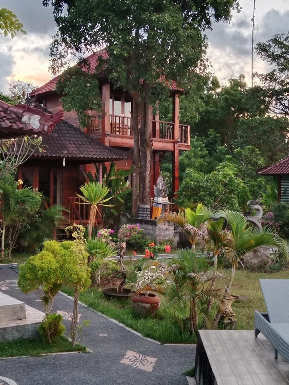 Property building, Garden, Garden view