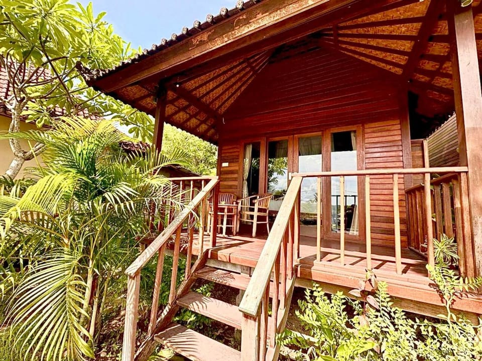 Property building, View (from property/room), Balcony/Terrace, Garden view