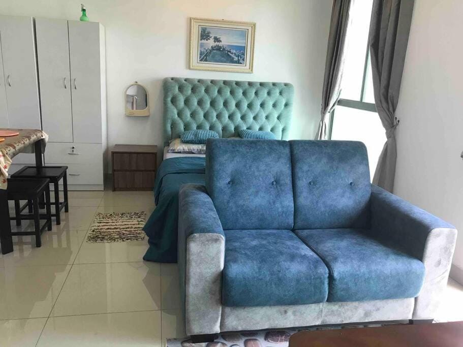 Cozy Cybersqaure Apex Wifi with free parkin & netflix 107 Apartment in Selangor, Malaysia