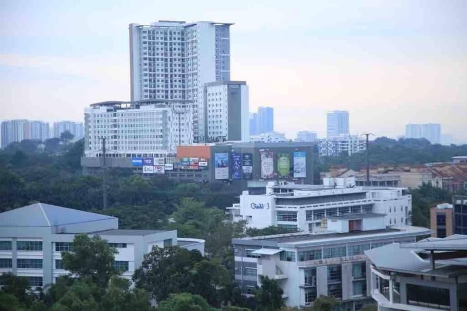 cozy cybersqaure with wifi free parkin & netflix109 Apartment in Selangor, Malaysia