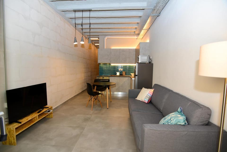 Communal lounge/ TV room, Living room, Seating area