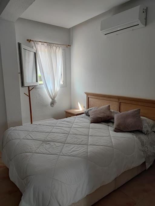 Apartamento grande Bambú, Cala Montgó Apartment in L'Escala