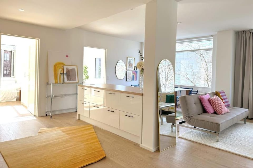 Kitchen or kitchenette, Living room, Photo of the whole room, Seating area