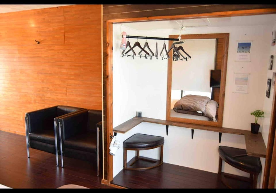 Seating area, hair dresser