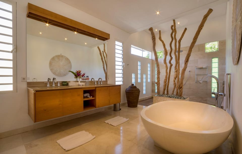 Bathroom, Bath