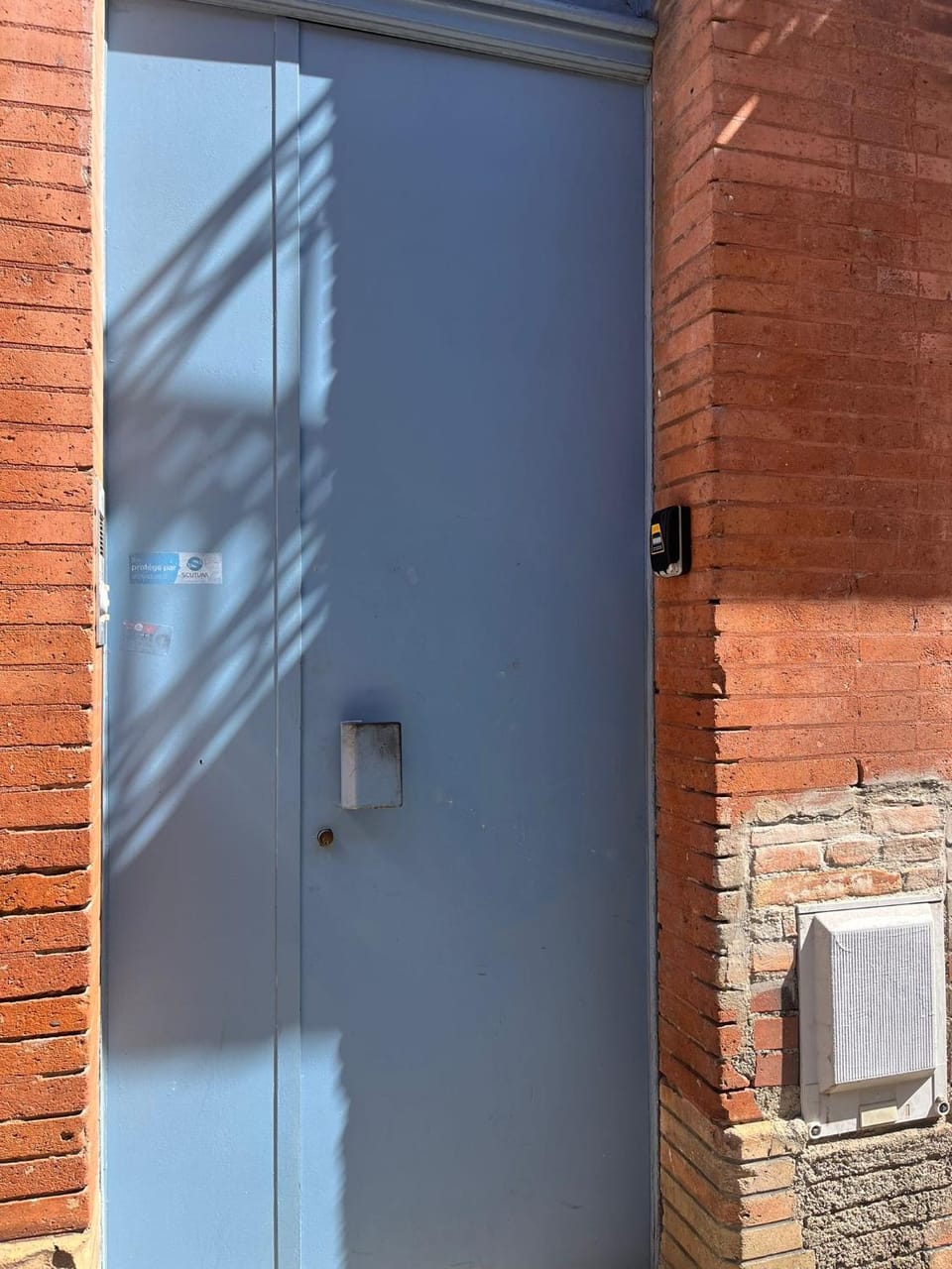 Property building, Facade/entrance