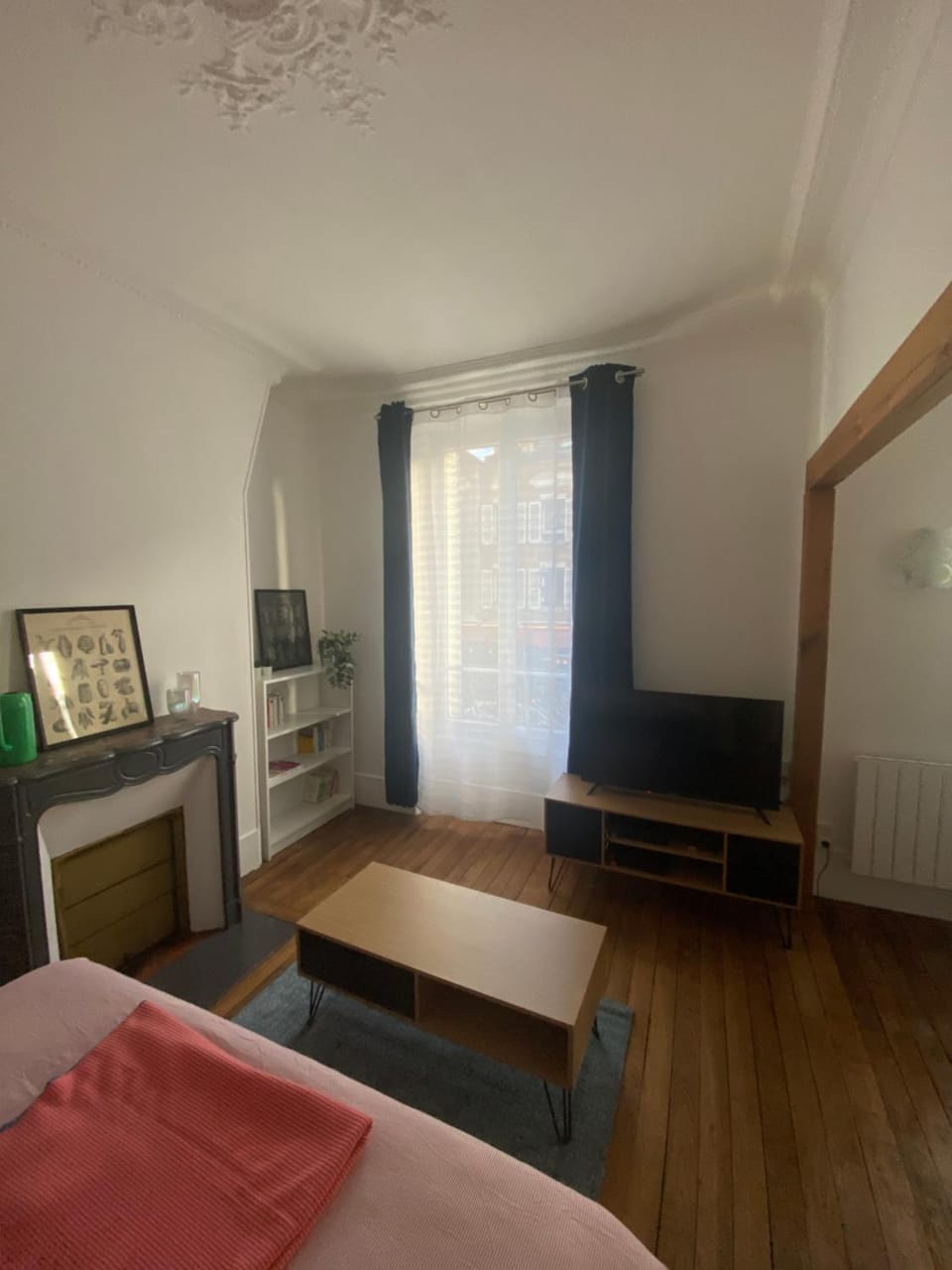 Communal lounge/ TV room, TV and multimedia, Living room, Seating area, flat iron