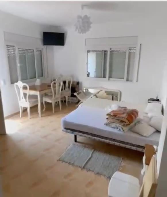 Apartamento Bambú 1, Cala Montgó a menos de un minuto de la playa Apartment in L'Escala