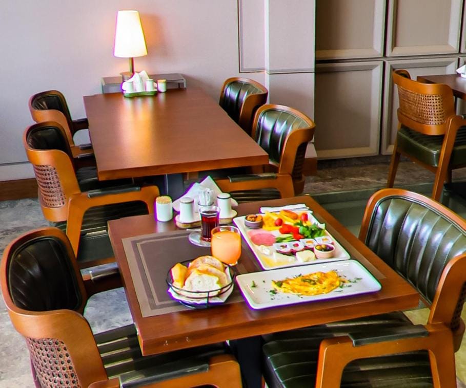 Restaurant/places to eat, Breakfast