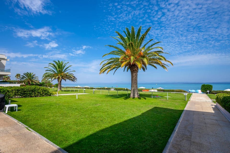 Day, Natural landscape, Garden, Garden view, Sea view