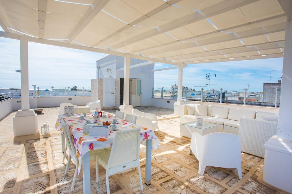 Regina Terrace by ThePuglia Apartment in Torre Lapillo