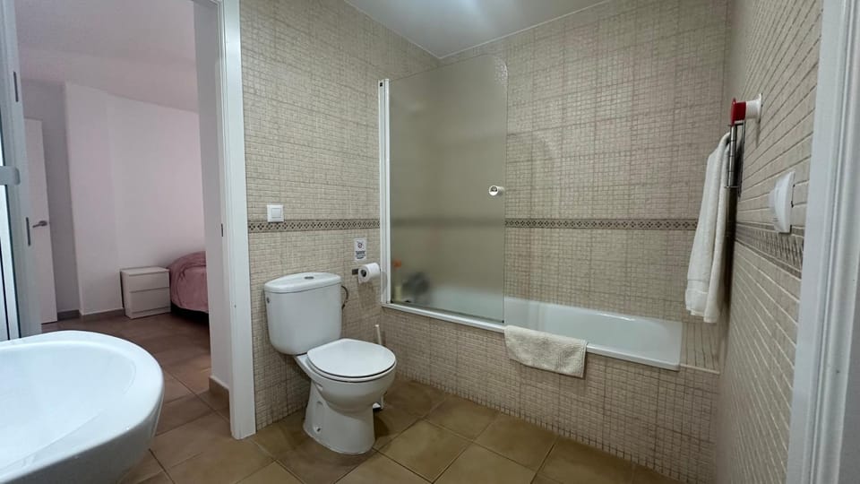 Bathroom, Bath
