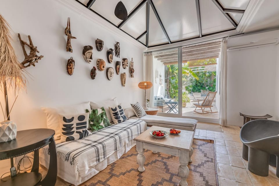 Property building, Living room