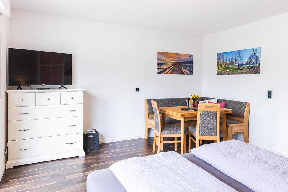 Property building, Living room, Bedroom